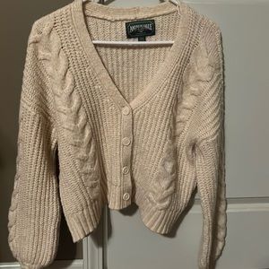 American Eagle V-neck cardigan size medium